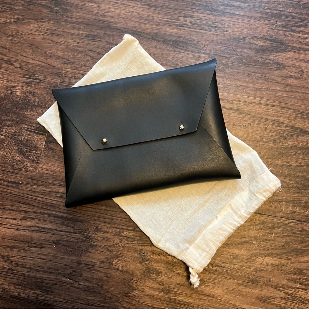 Tribe Alive envelope clutch